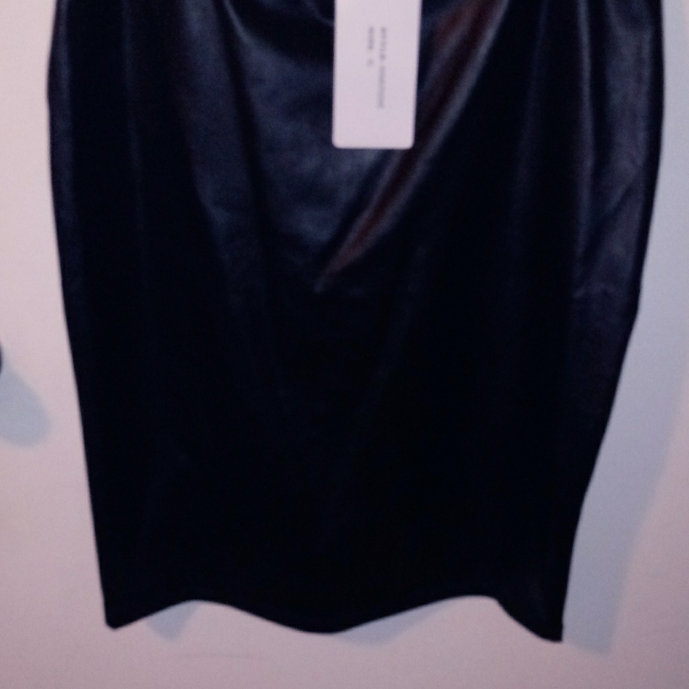 Black skirt